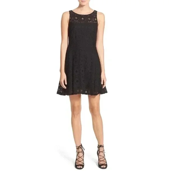BB Dakota Renley Mini Dress Lace Fit & Flare Black Lace Cocktail Size 10 - Picture 5 of 16